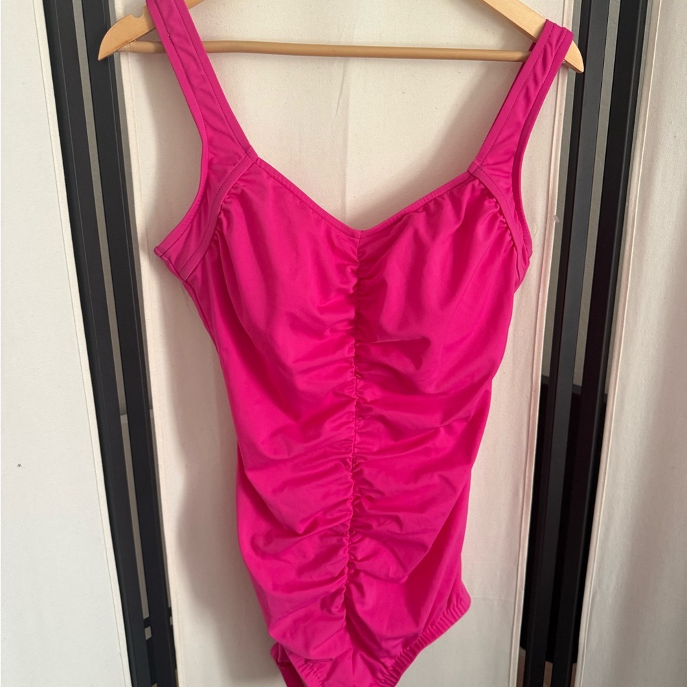Maxine Of Hollywood Bright Pink Ruched Swimsuit - Picture 5 of 12